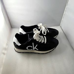 Woman's Sneakers & Athletic Shoes Calvin Klein Caden 2 Size 8.5M (TK)